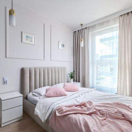 Unique Apartments - Angielska Grobla กดัญสก์ ภายนอก รูปภาพ