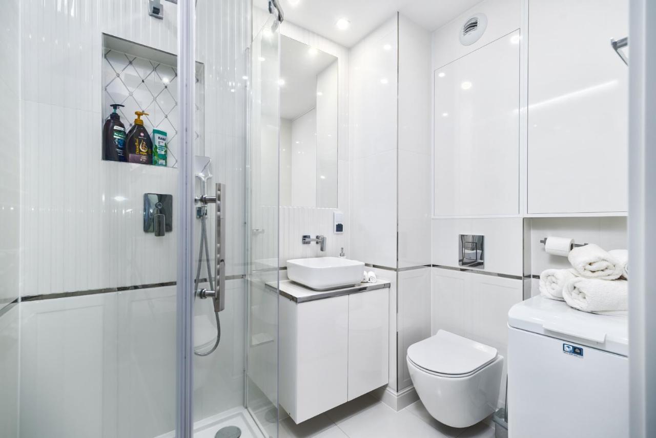 Unique Apartments - Angielska Grobla กดัญสก์ ภายนอก รูปภาพ